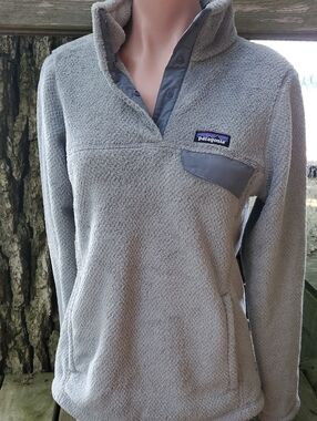 Patagonia Women's Light Gray Cowl Snap Fleece Pullover